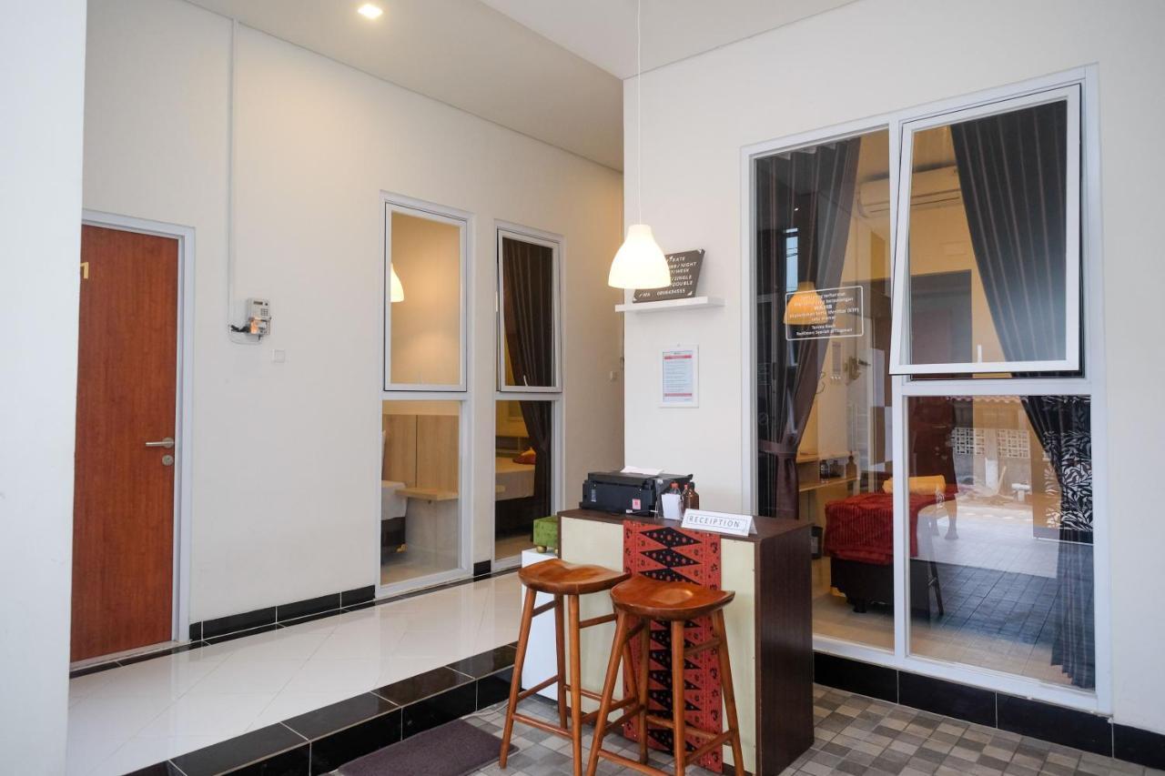 Hotel Reddoorz Syariah @ Tlogosari Semarang Alastuwo Exteriér fotografie