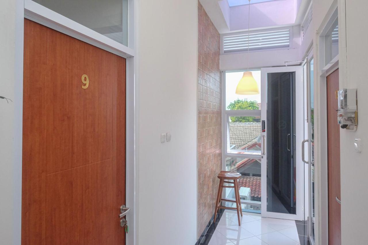 Hotel Reddoorz Syariah @ Tlogosari Semarang Alastuwo Exteriér fotografie