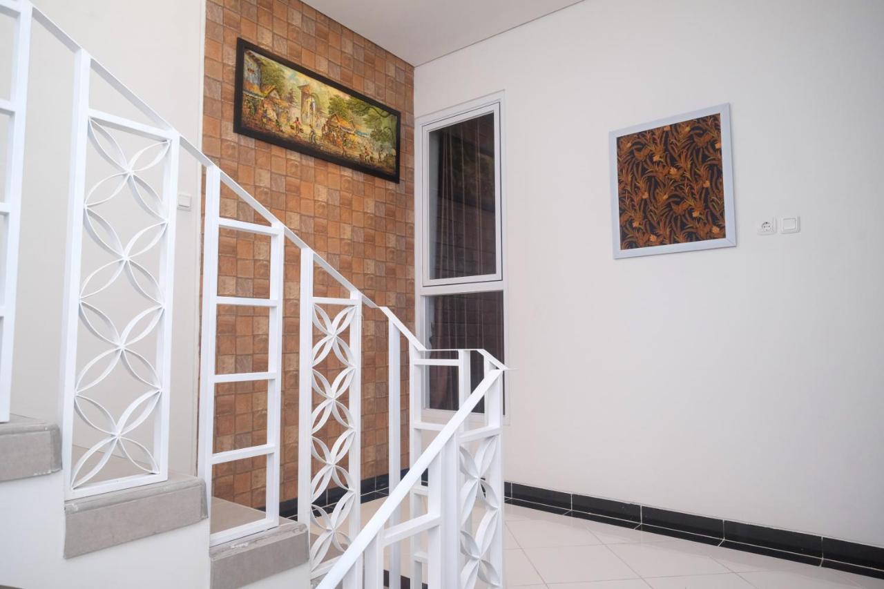 Hotel Reddoorz Syariah @ Tlogosari Semarang Alastuwo Exteriér fotografie
