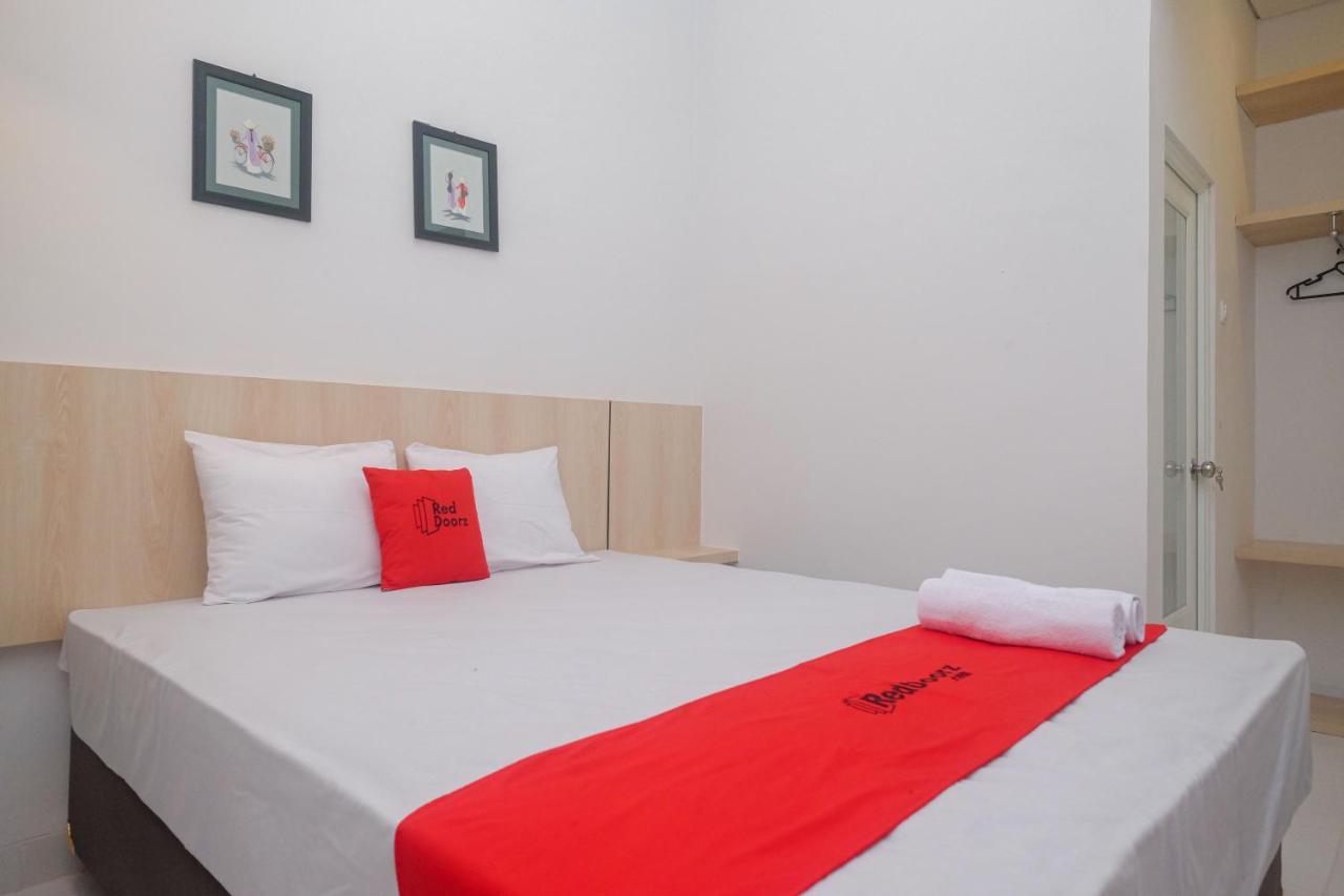 Hotel Reddoorz Syariah @ Tlogosari Semarang Alastuwo Exteriér fotografie